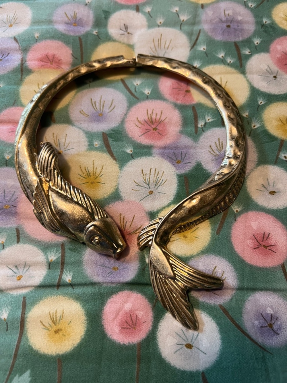 Vintage Fish-Head Collar Necklace - Gold Tone